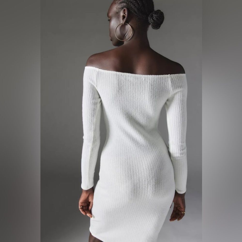 Urban Outfitters Silence + Noise Cookie Cozy Off The Shoulder Midi Dress L NWT - Picture 3 of 16